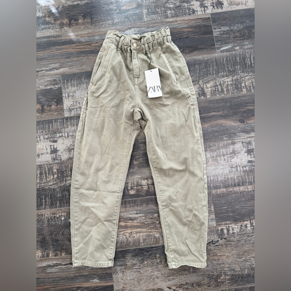 NWT ZARA Baggy fit green jeans